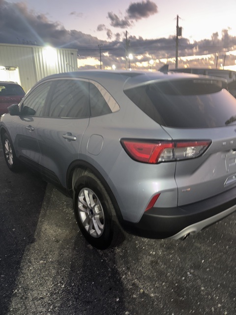 2022 Ford Escape SE photo 4
