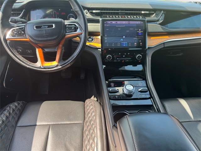 2022 Jeep Grand Cherokee Summit photo 9