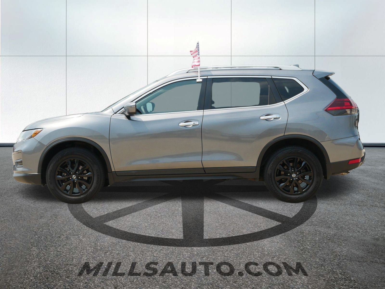 Used 2020 Nissan Rogue SV with VIN 5N1AT2MV6LC725288 for sale in Brainerd, Minnesota