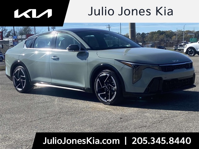 2025 Kia K4 GT-Line's photo