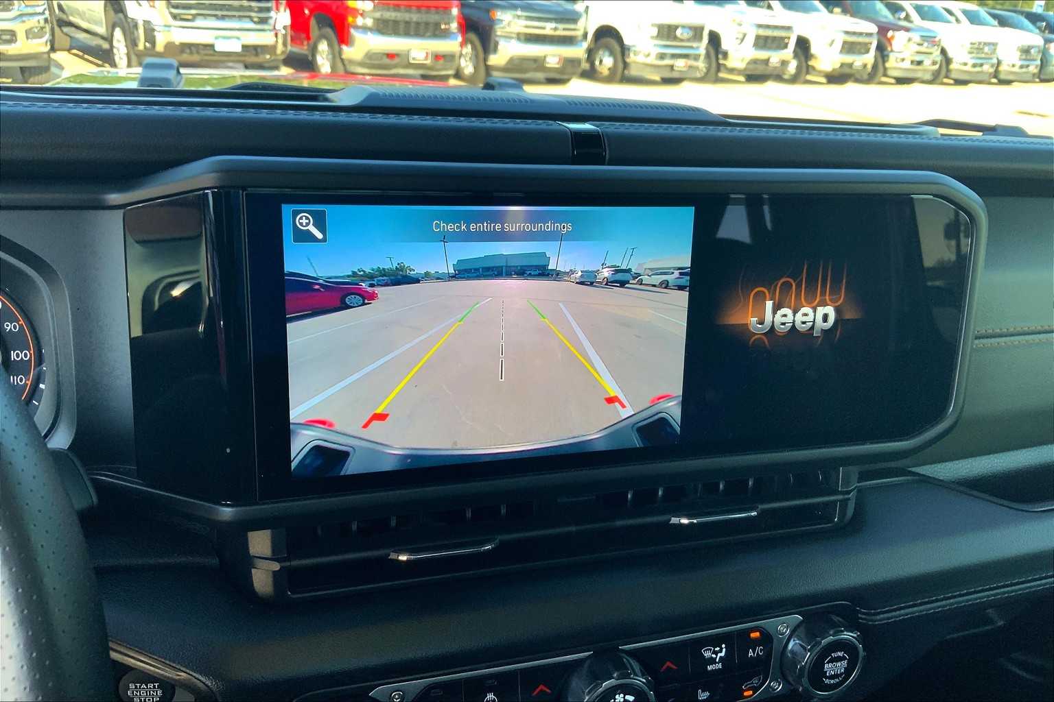 2024 Jeep Gladiator Mojave photo 26