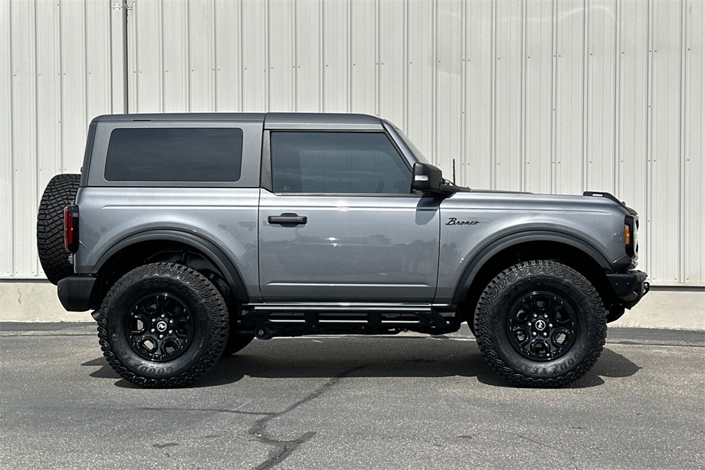2024 Ford Bronco Wildtrak photo 2