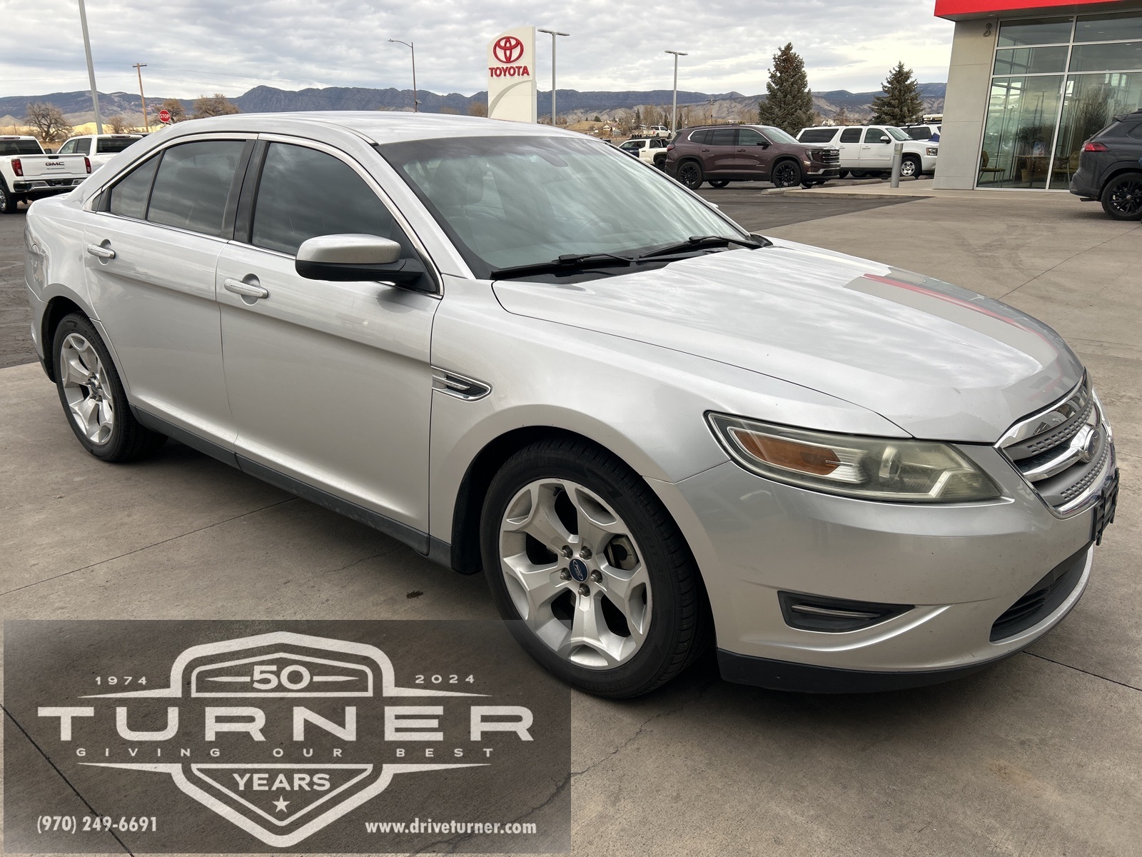 2012 Ford Taurus SEL's photo