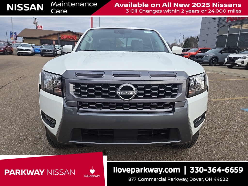 2025 Nissan Frontier Crew Cab SV photo 2