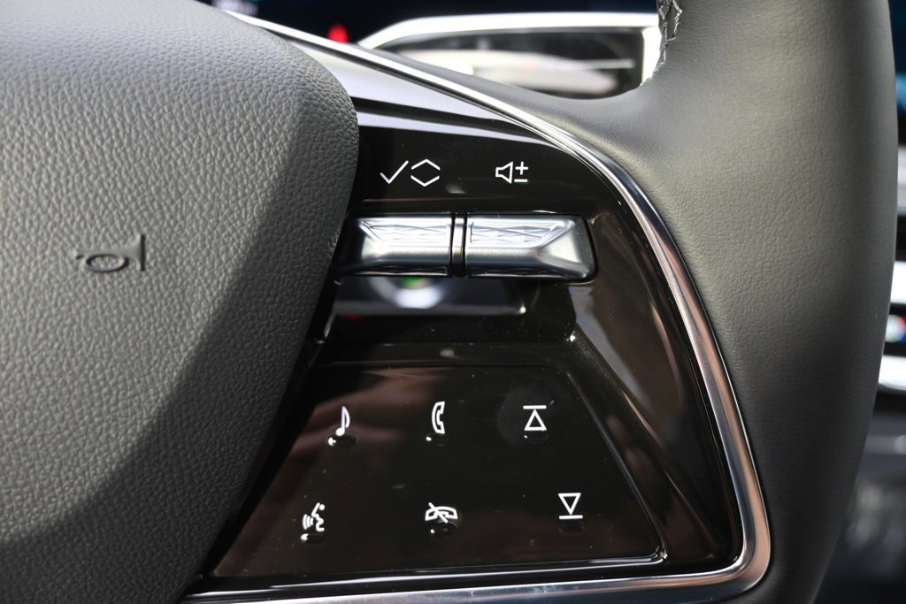 2025 Cadillac Lyriq Sport photo 33