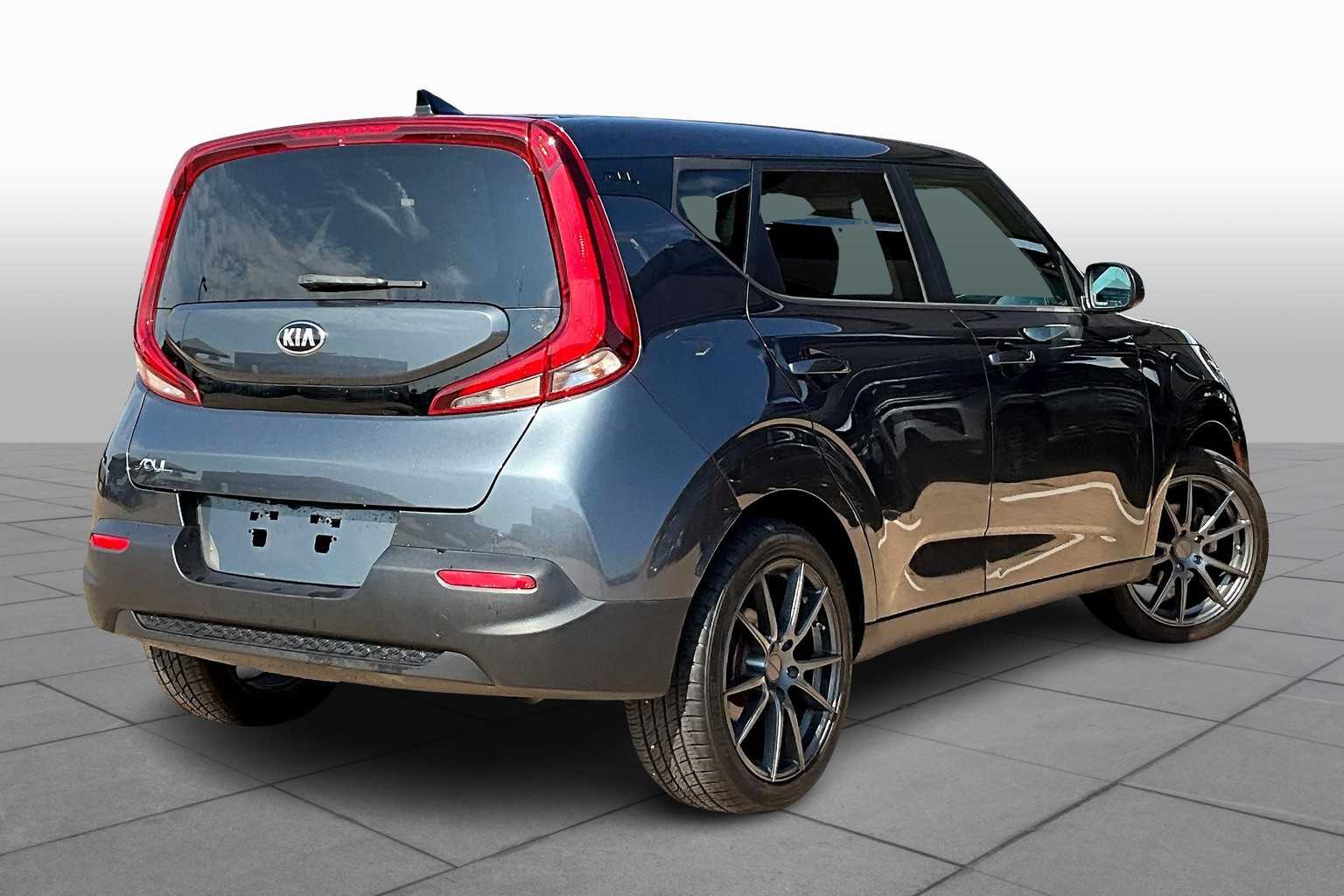 2020 Kia Soul LX photo 9