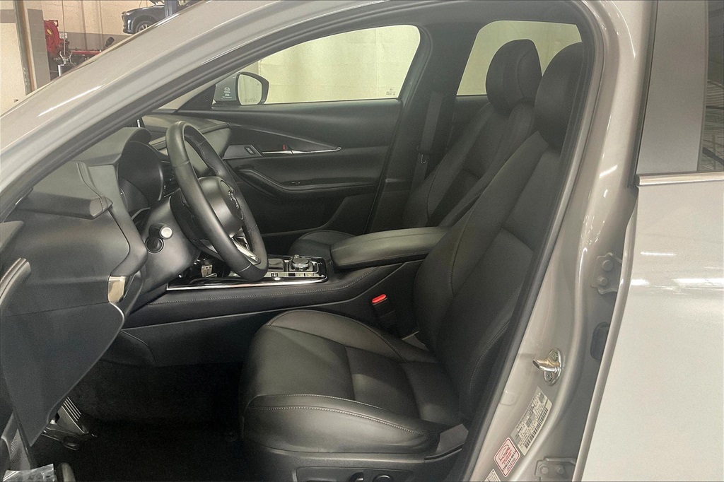 2025 Mazda CX-30 2.5 S Preferred photo 24
