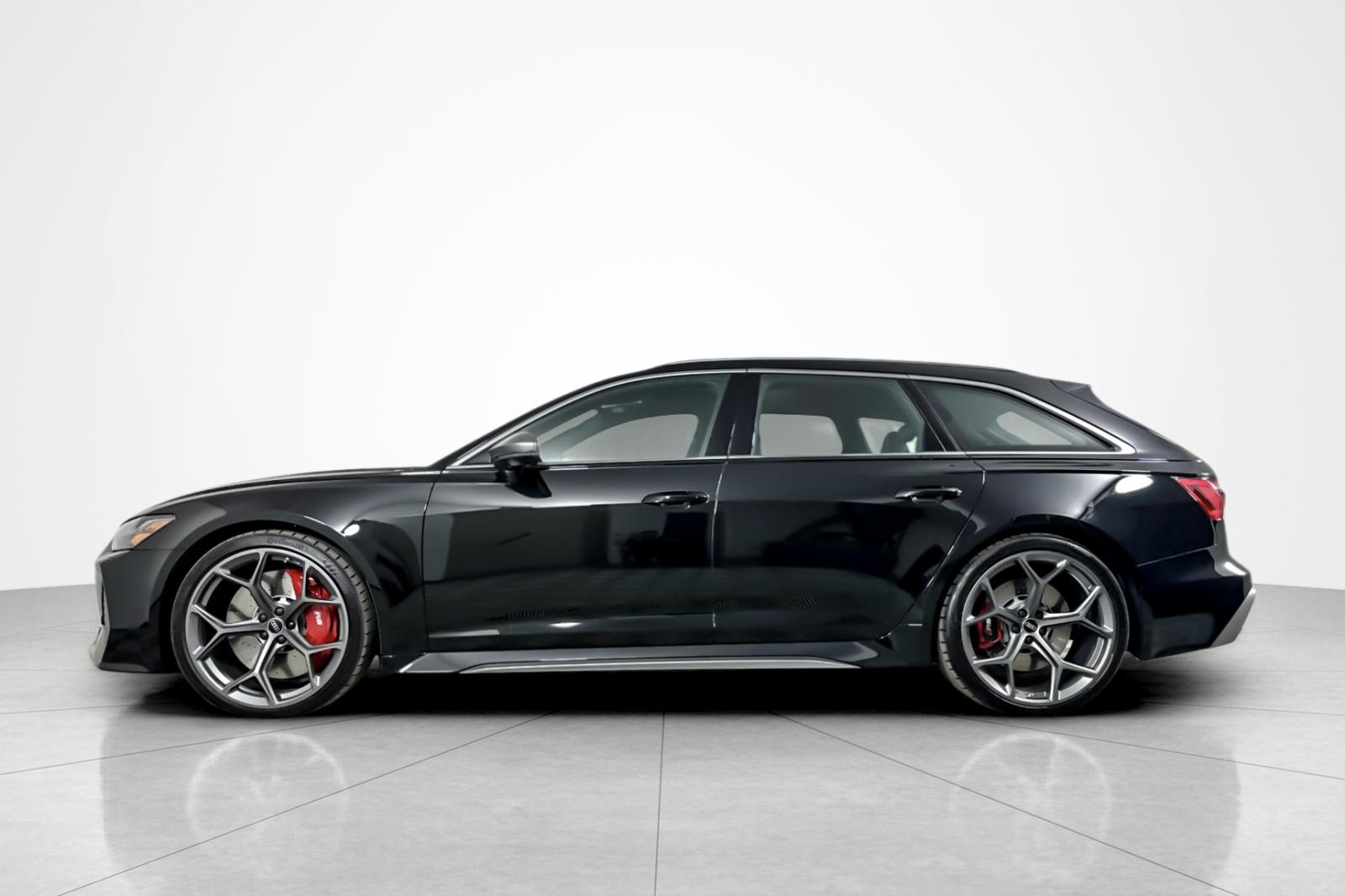 2026 Audi RS 6 Avant Performance Base photo 3