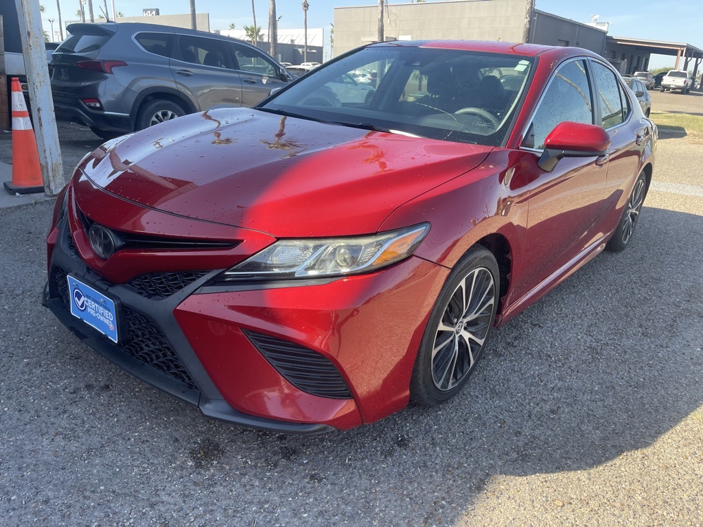 2020 Toyota Camry SE photo 3