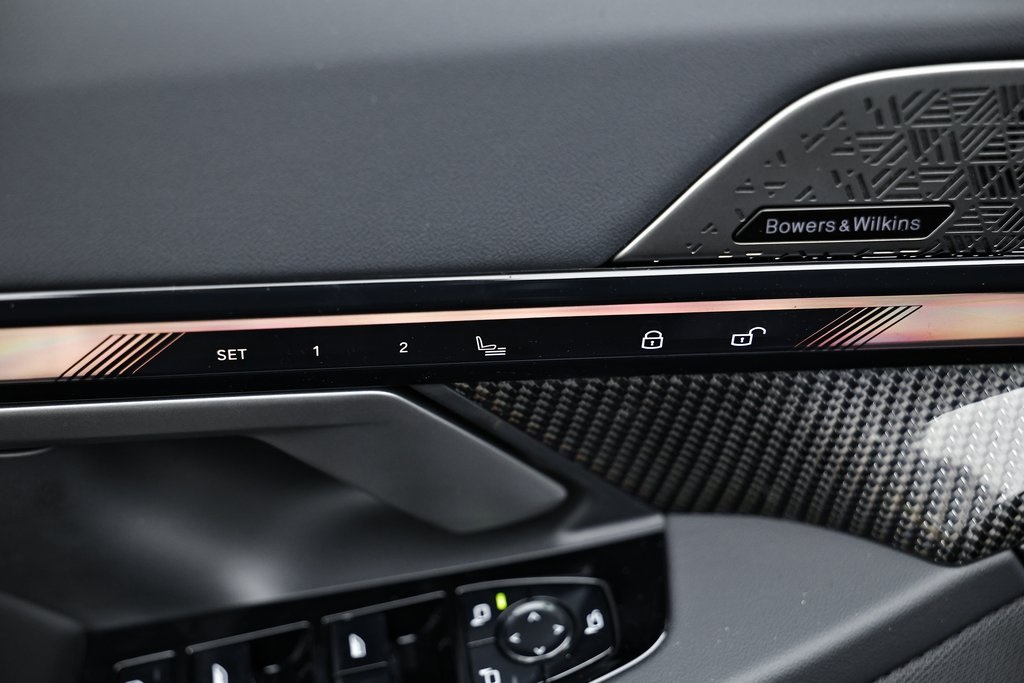 2026 Bmw 550e xDrive photo 15