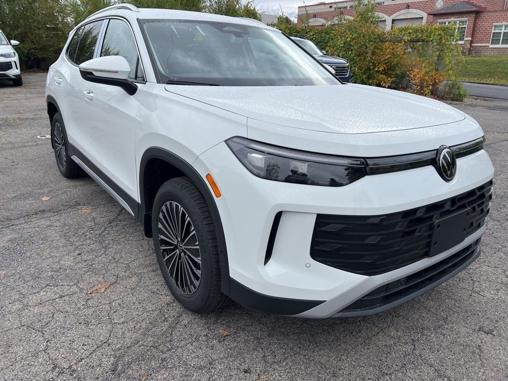2026 Volkswagen Tiguan S photo 3