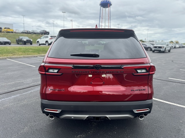 2026 Toyota Grand Highlander Hybrid MAX Platinum AWD photo 4