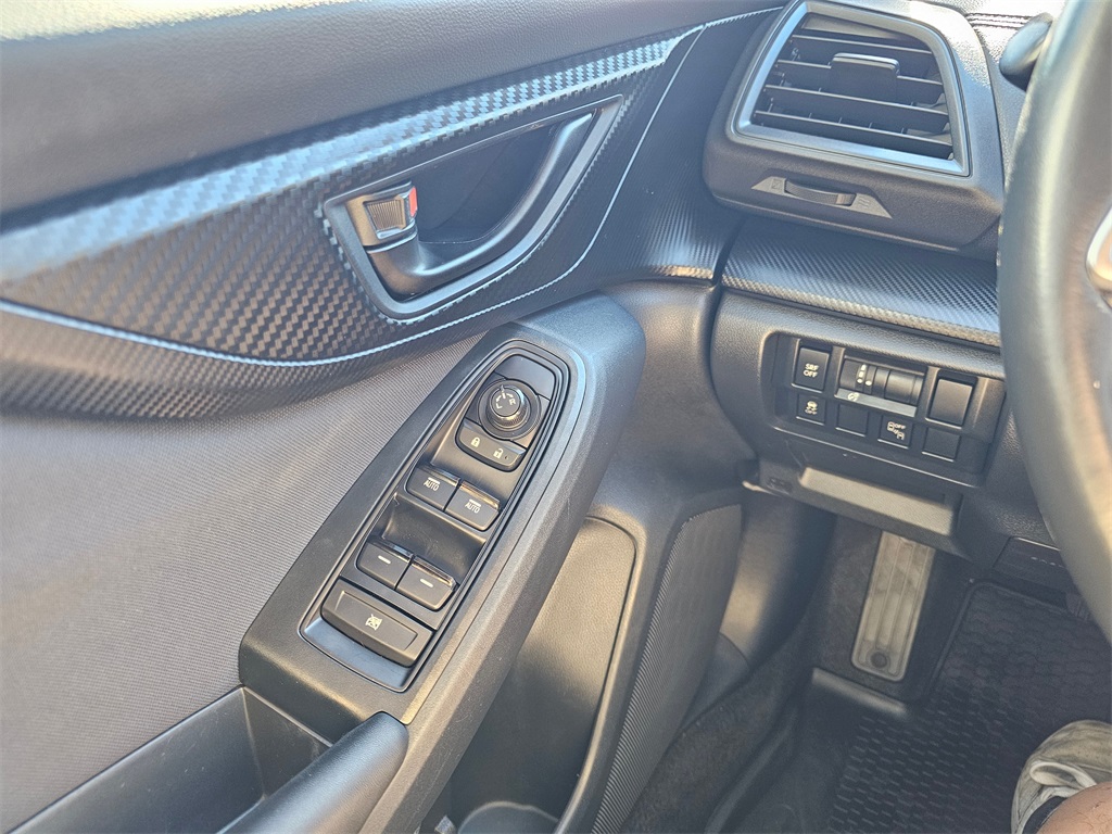 2019 Subaru Crosstrek 2.0i Premium photo 27