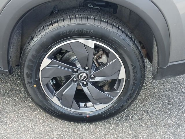2024 Nissan Rogue SV photo 24