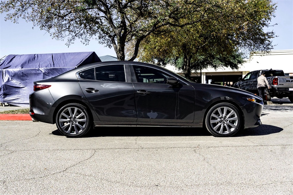 2025 Mazda Mazda3 2.5 s Preferred photo 3