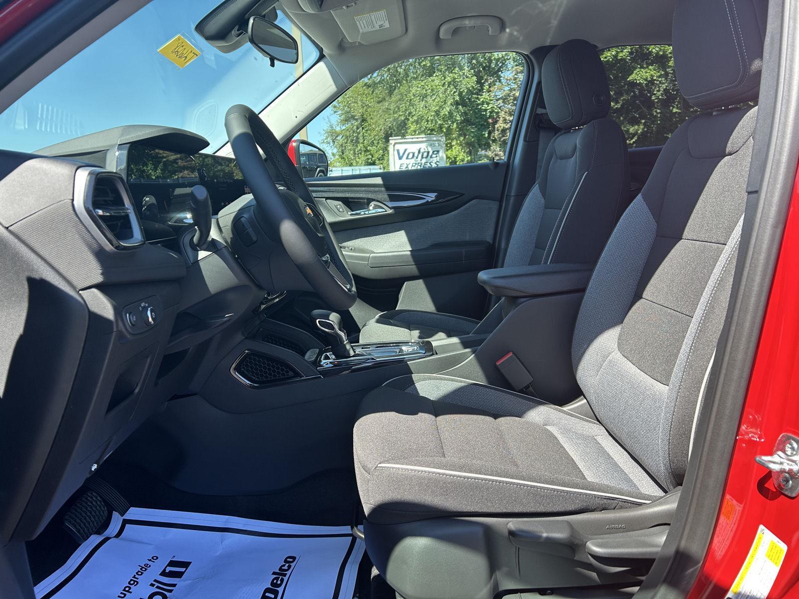 2026 Chevrolet Trailblazer LT photo 10