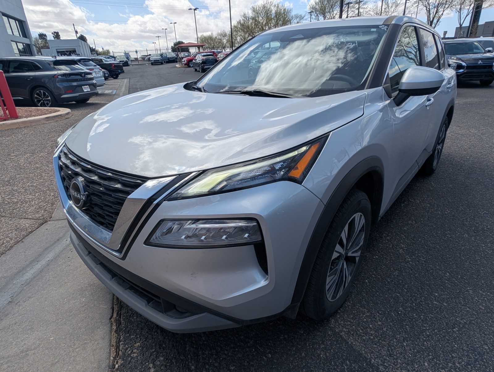 Used 2023 SILVER Nissan SV image 9