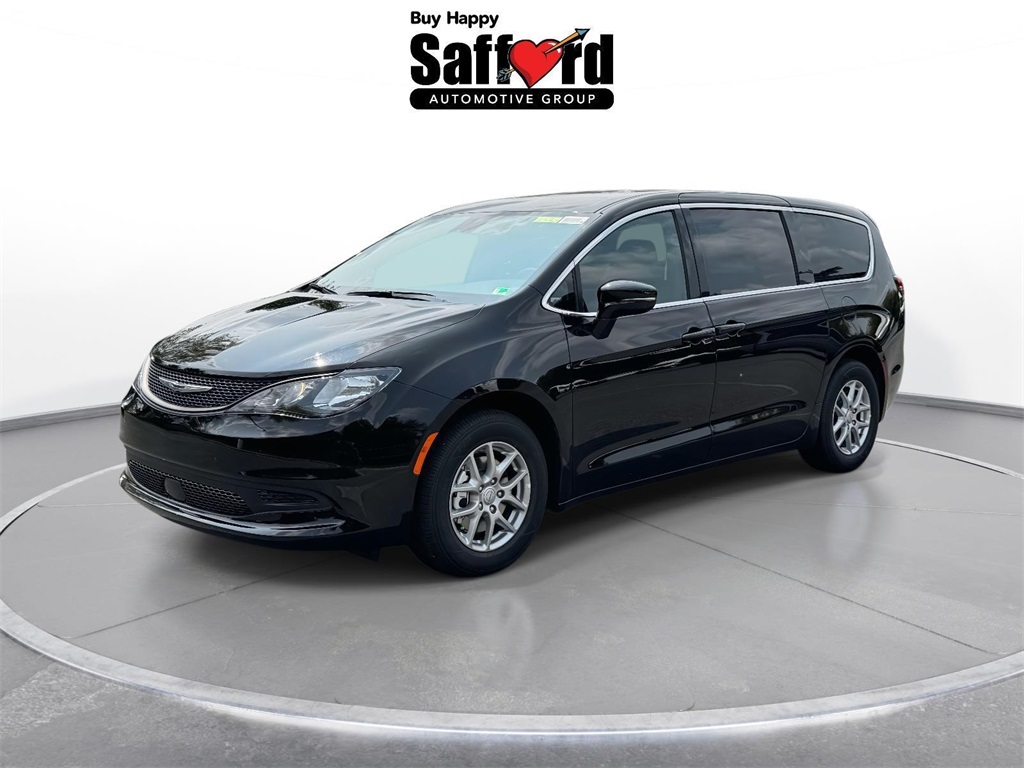 2026 Chrysler Voyager LX's photo