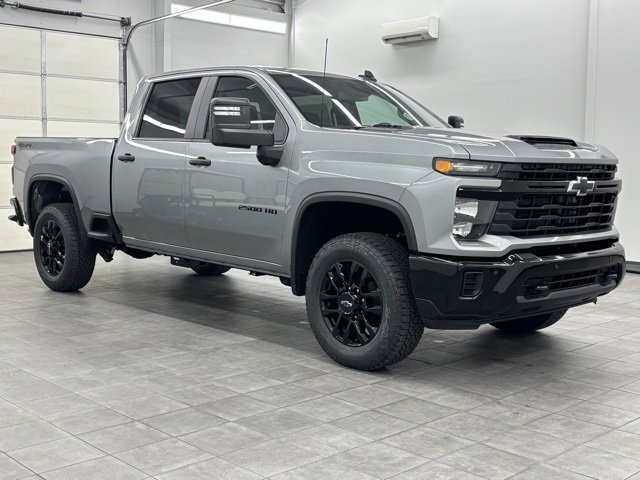 2026 Chevrolet Silverado 2500HD Custom's photo