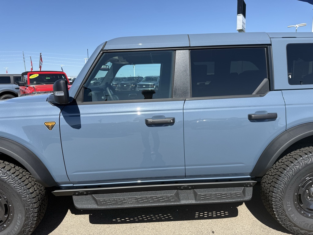 2025 Ford Bronco Badlands photo 26
