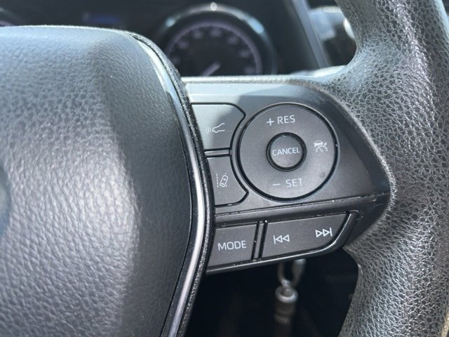 2020 Toyota Camry LE photo 7