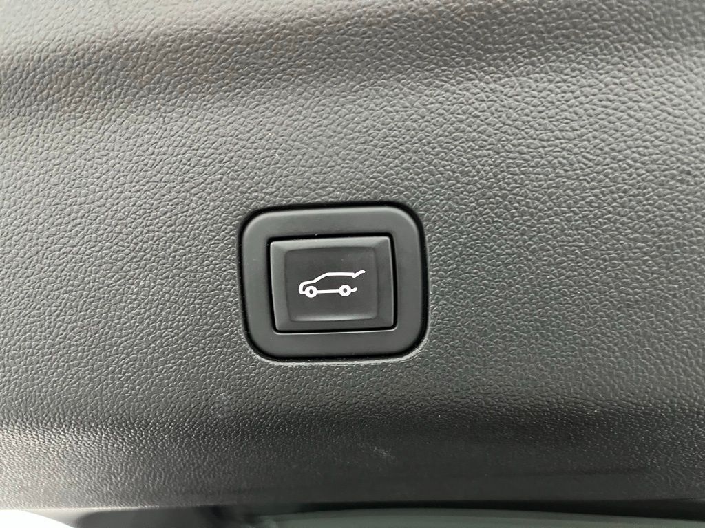 2023 Gmc Yukon Denali photo 17