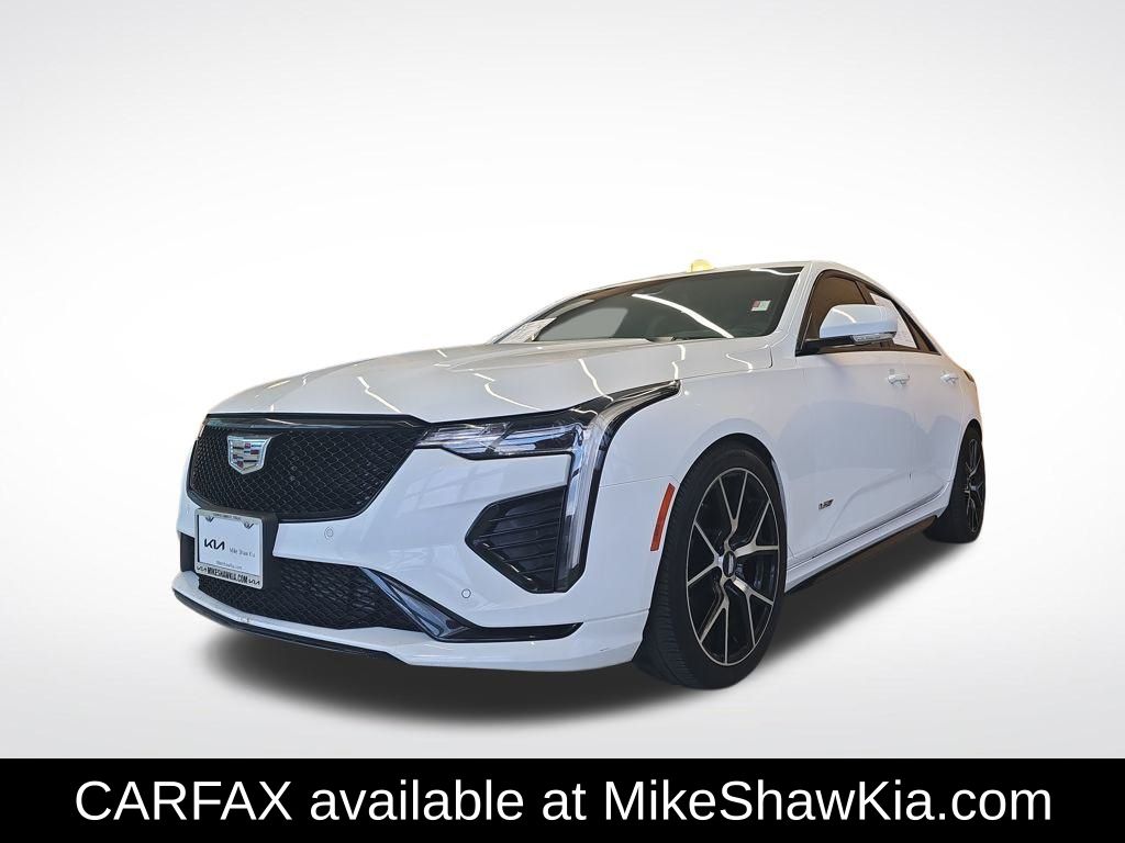 2022 Cadillac CT4 V-Series's photo