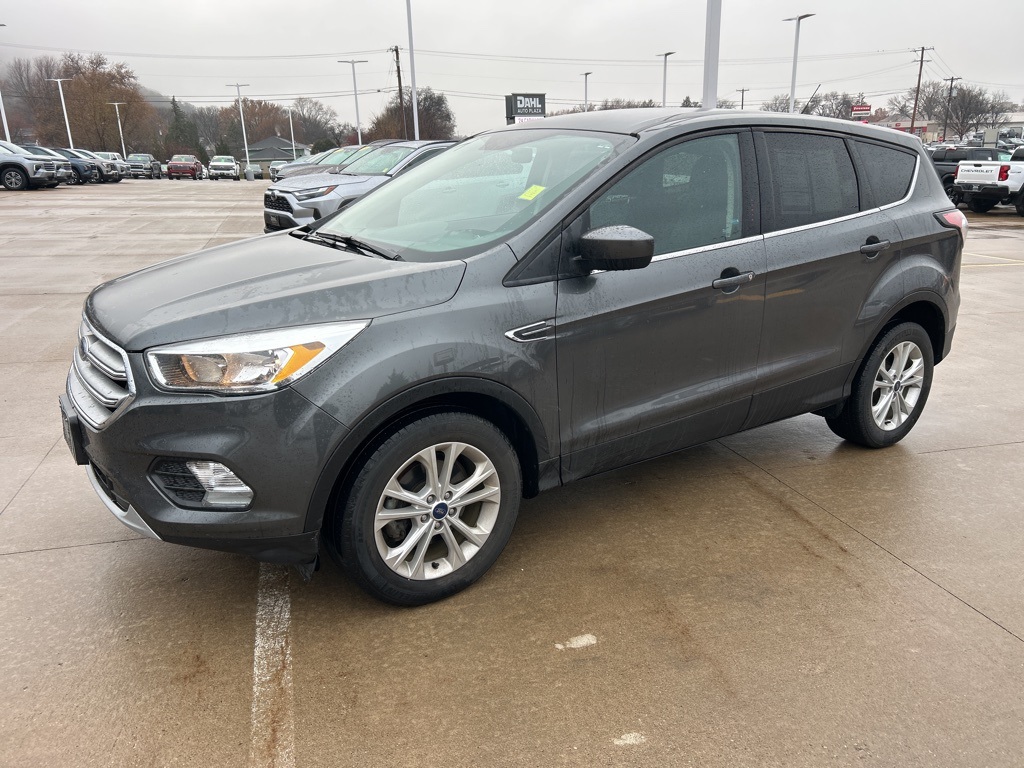 2017 Ford Escape SE photo 2