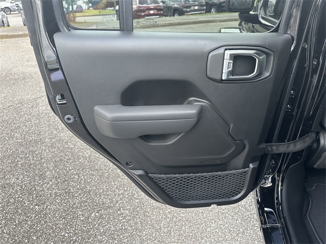 2025 Jeep Gladiator Sport S photo 20