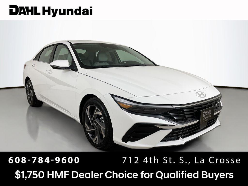 2026 Hyundai Elantra Limited's photo