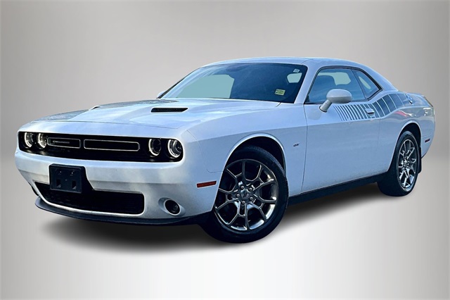 2017 Dodge Challenger GT photo 2