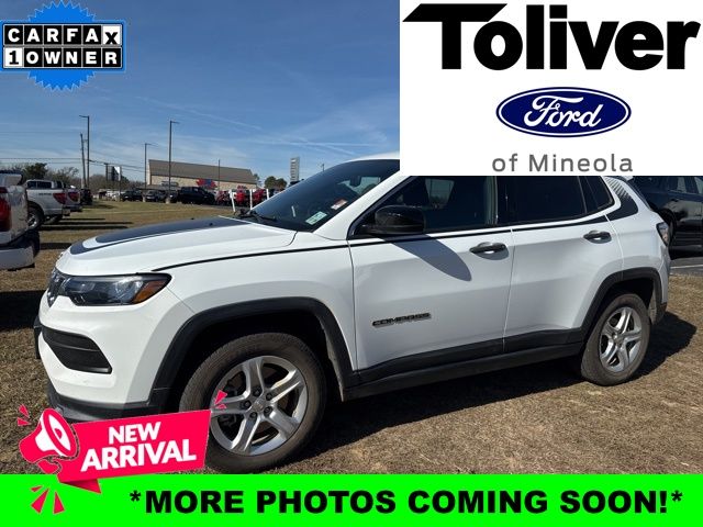 2023 Jeep Compass Sport's photo