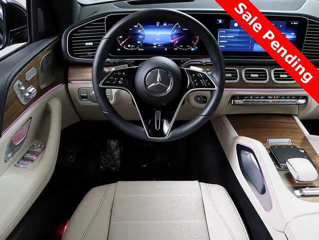 2025 Mercedes Benz GLS 450 4MATIC photo 15