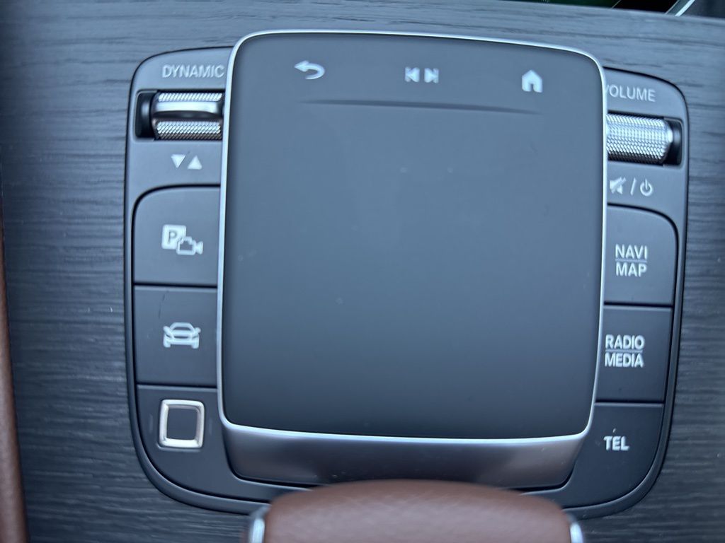 2026 Mercedes Benz GLS 450 4MATIC photo 35