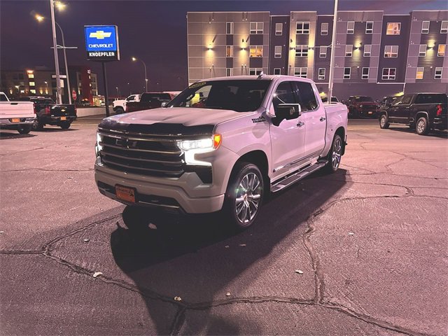 2023 Chevrolet Silverado 1500 High Country's photo