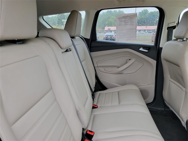 2019 Ford Escape SEL photo 15