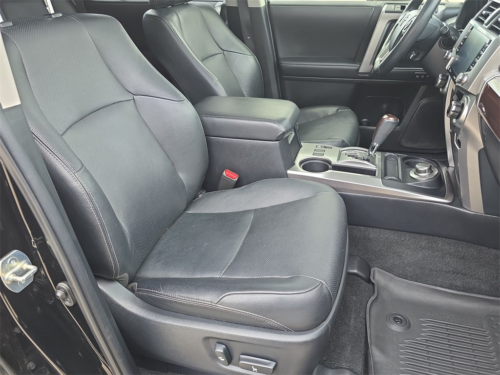 2022 Toyota 4Runner Limited photo 36