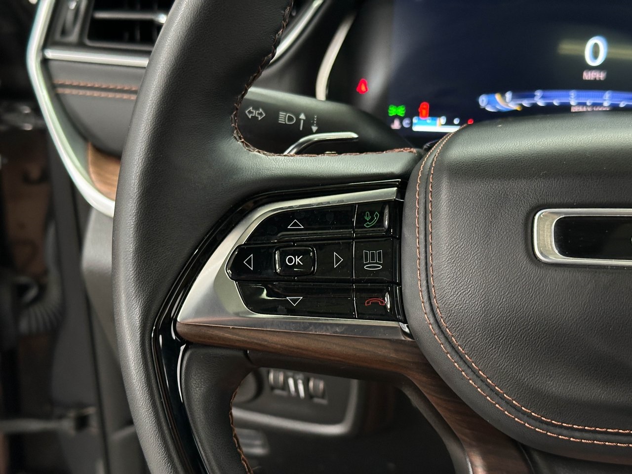2022 Jeep Grand Cherokee Summit photo 13