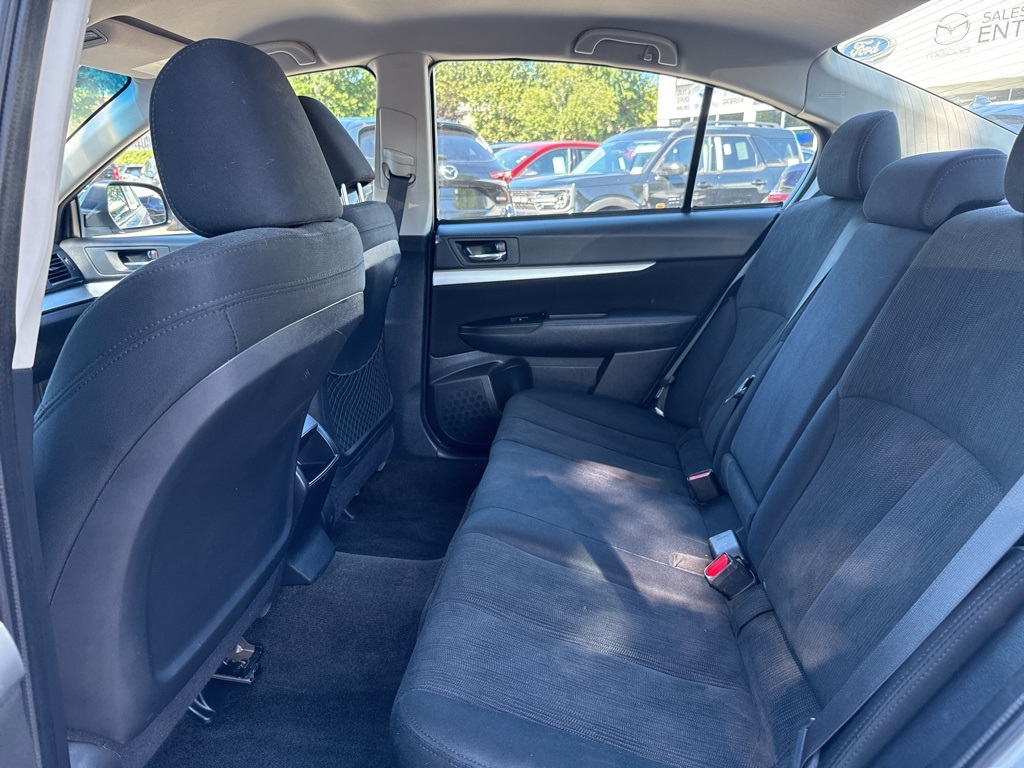 2014 Subaru Legacy 2.5i photo 23