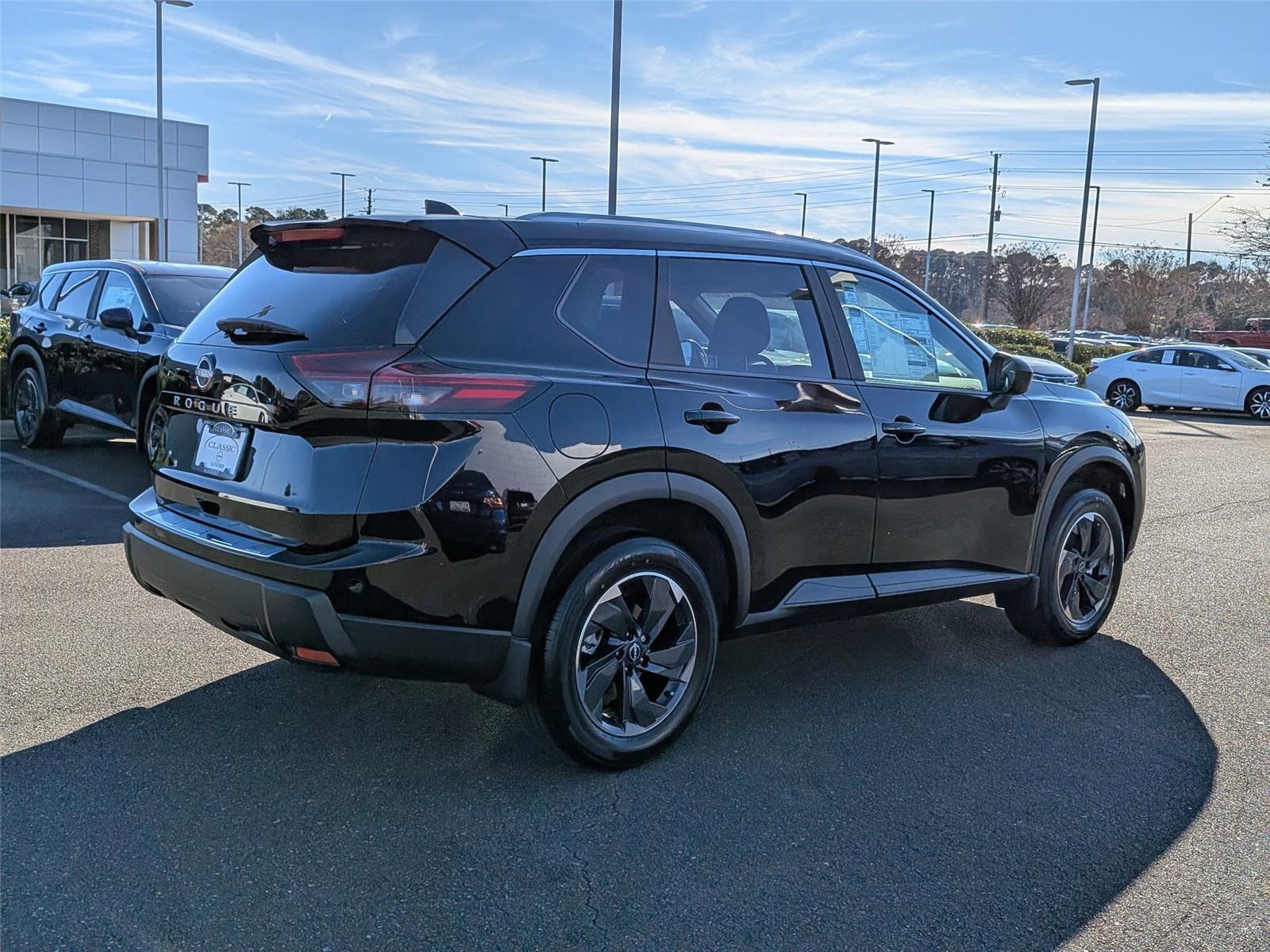 2026 Nissan Rogue SV photo 4