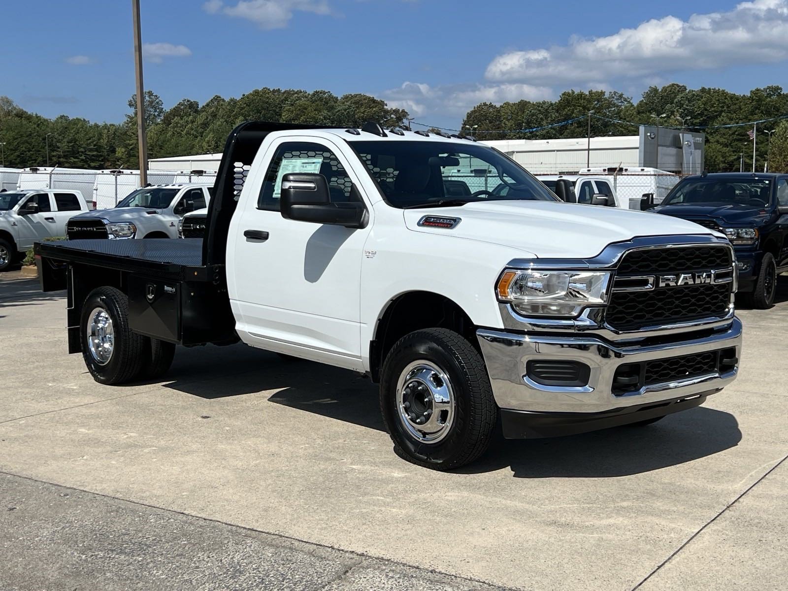 2024 Ram 3500 Tradesman photo 2