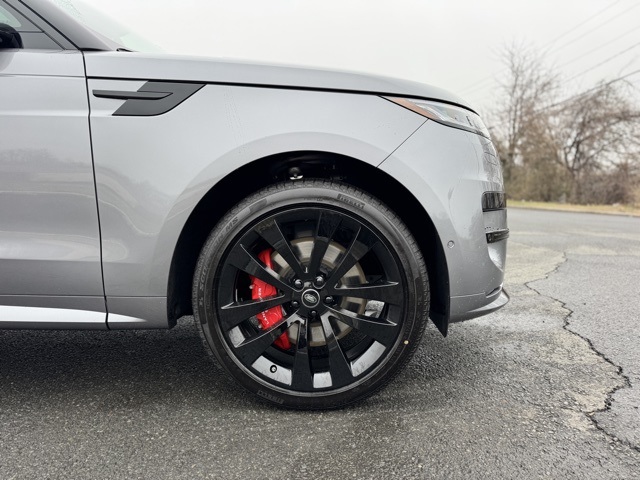 2025 Land Rover Range Rover Sport SE photo 7
