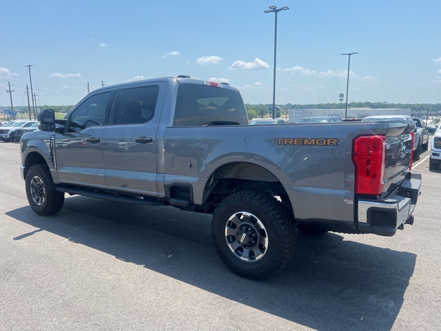 Used 2024 Ford F-250 Super Duty XLT with VIN 1FT8W2BN7REF92700 for sale in Little Rock