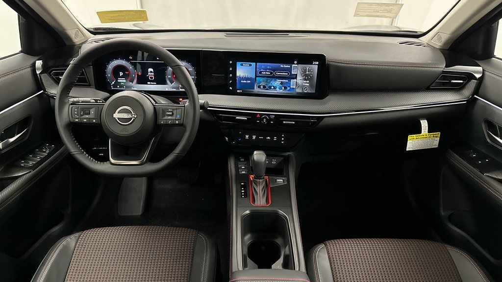 2025 Nissan Kicks SR photo 16