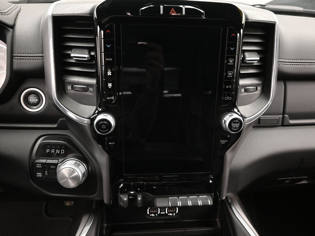 2024 Ram 2500 Laramie photo 14