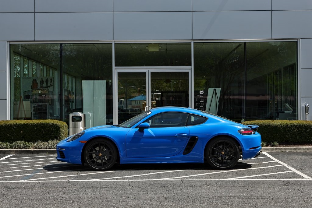 2025 Porsche Cayman Base photo 2