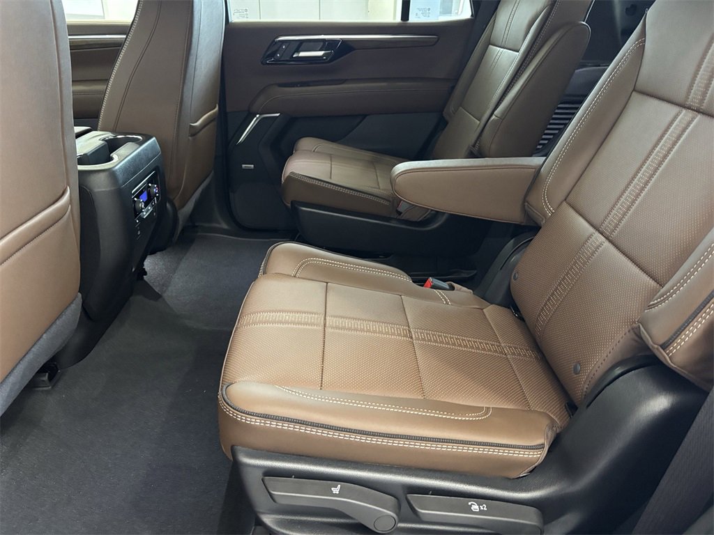 2026 Chevrolet Tahoe High Country photo 14