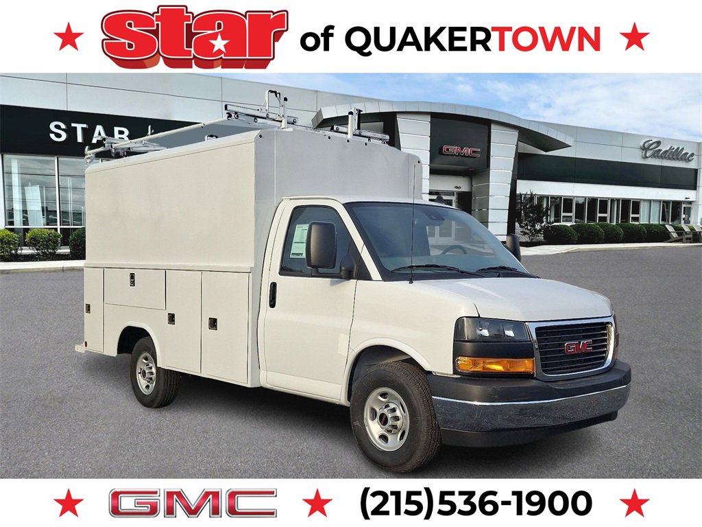 2025 GMC Savana Cutaway Work Van's photo