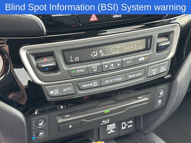 2019 Honda Pilot Elite photo 17