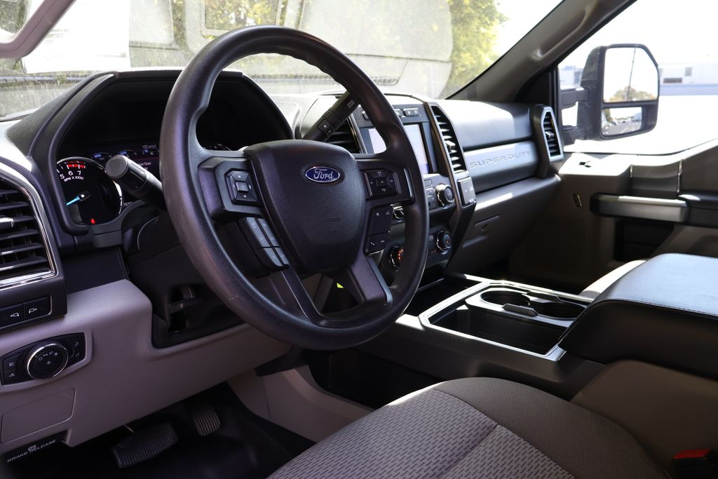 2021 Ford F-250 photo 25